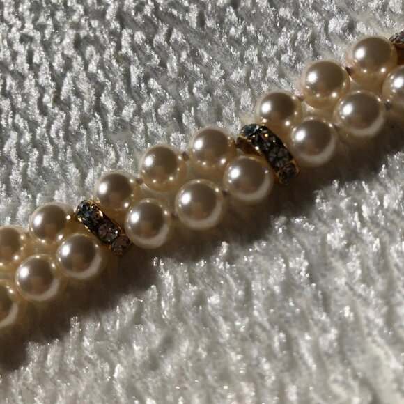 Faux Pearl (Cream) & Rhinestone bracelet, Double strand, Length: appx 7-7.5" - Picture 2 of 4